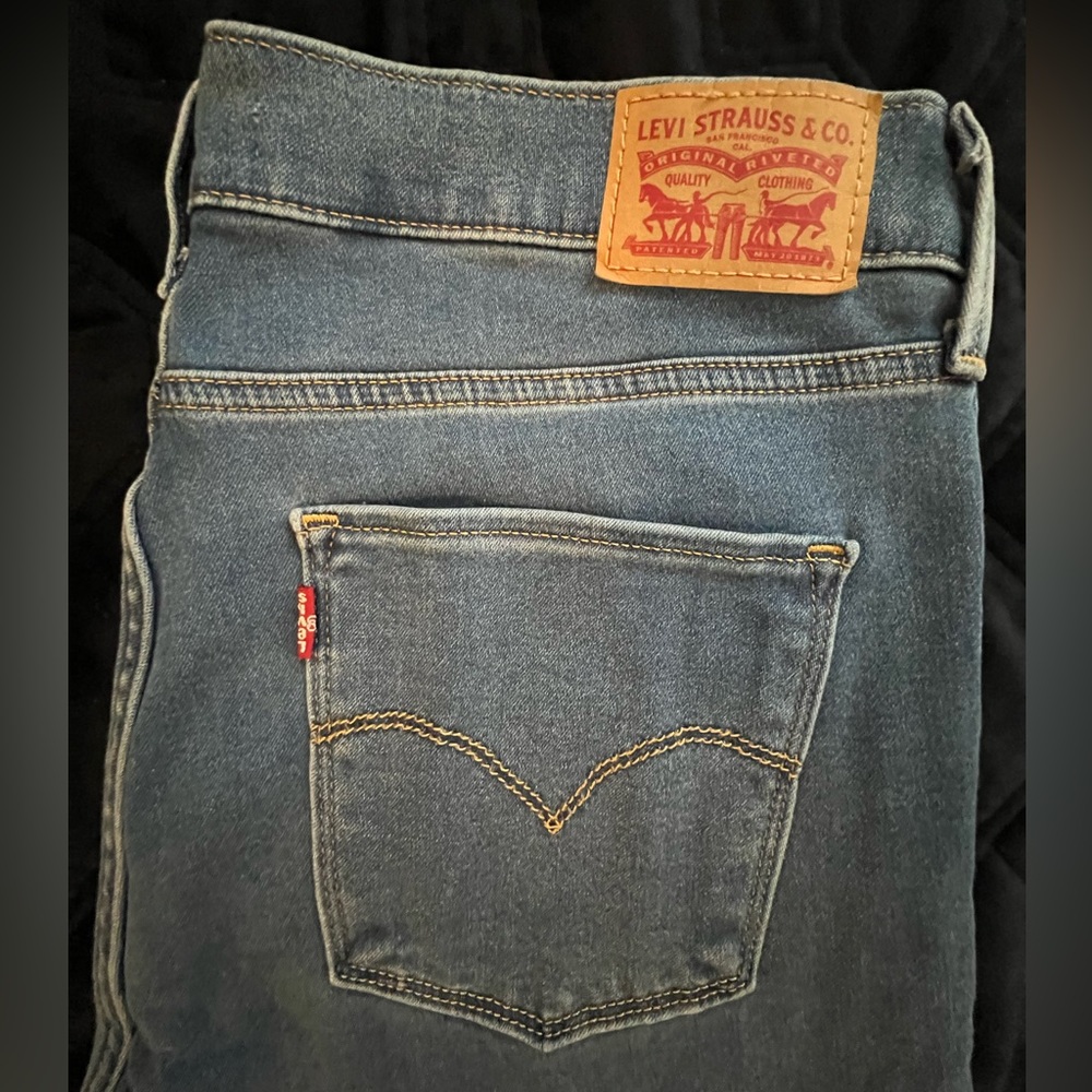 Levi’s 702 high waist super skinny stretch